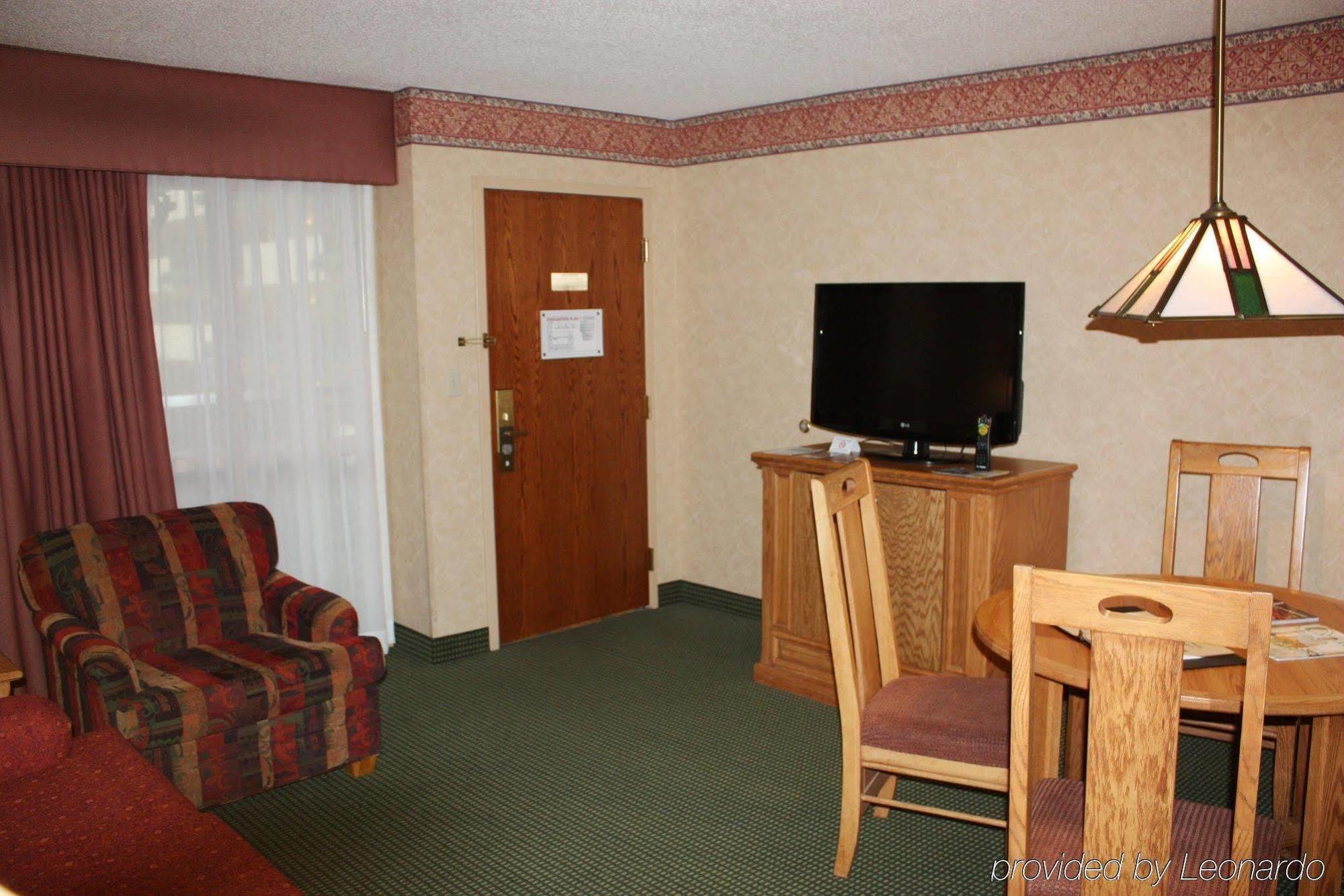 Embassy Suites By Hilton Omaha Downtown Old Market Zimmer foto